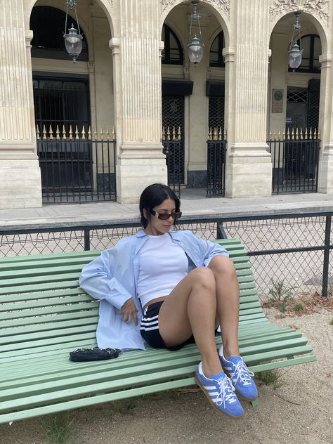 Adidas gazelle, blue adidas, adidas shorts, outfit, style ideas, ootd Blue Adidas Shorts Outfit, Blue Gazelle Adidas Outfit, Adidas Outfit Summer, Adidas Shorts Outfit, Blue Gazelle, Adidas Gazelle Blue, Outfit Style Ideas, Adidas Gazelle Outfit, Inspo Fits