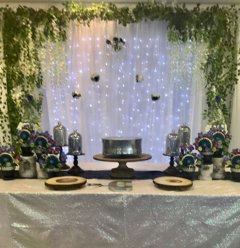 Blue And Green Quinceanera Theme, Enchanted Forest Theme Quinceanera Decoration, Enchanted Forest Theme Quinceanera, Emerald Green Quinceanera Theme, Enchanted Forest Quinceanera Theme, Enchanted Forest Quinceanera, Green Quinceanera Theme, Enchanted Forest Prom, Enchanted Forest Decorations