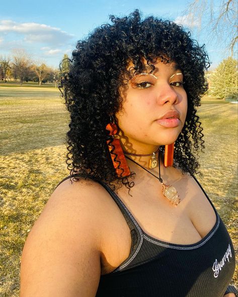 Mullet Black Women Curly, Curly Shag Haircut Black Women, Layered Coily Hair, Natural Hair Mullet Black Women, Curly Hair Mullet Black Women, Mullet Natural Hair, Curly Hair Mullet Woman, Afro Mullet Black Women, Coily Mullet