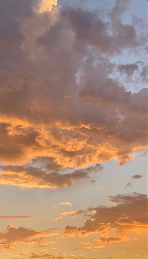 Yellow Sky Aesthetic, Wigets Pictures Aesthetic, Wigets Pictures, Vanilla Wallpaper, Gold Clouds, Picture Cloud, Brown Sky, Yellow Aesthetic Pastel, Yellow Cloud