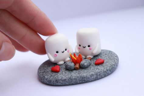 Fun and Easy Clay Date Ideas to Try on Your Next Date Night Couple Clay Art, Funny Clay Ideas, Clay Birthday Gifts, Clay Gifts For Boyfriend, Clay Date, Fire Funny, Clay Kawaii, Mini Clay, Anniversary Gift Diy