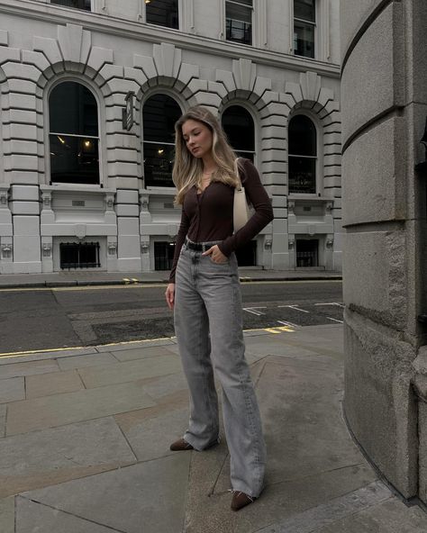 Brown with grey 🤎🩶 Wearing my first cowboy boots 😮‍💨 Need to get a suede bag for a total match Some extra content in the end 😬 sometimes it’s impossible to shoot cos of the wind or random cars/people getting in the way Suede Bag, In The End, The Wind, Cowboy Boots, The End, The Way, Cowboy, Cars, Boots