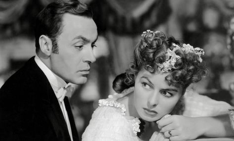 Pushing back: why it's time for women to rewrite the story Gaslight Movie, Gaslight 1944, What Is Gaslighting, Gaslighting Signs, 1940s Movies, Dog Words, Learned Behaviors, Ingrid Bergman, Singles Events