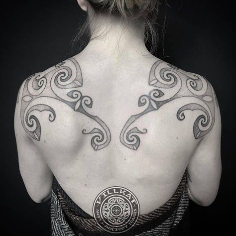 Celtic Back Tattoo Modern Celtic Tattoo, Celtic Shoulder Tattoos For Women, Viking Chest Tattoo Female, Urnes Style Tattoo, Celtic Leg Tattoo, Celtic Chest Tattoo, Pict Tattoos, Celtic Shoulder Tattoo, Celtic Back Tattoo