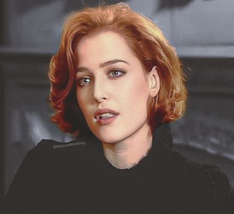 Gillian Anderson Short Hair, Gillian Anderson Hair, Scully Costume, Dana Scully Hair, Scully Hair, Scully Mulder, Cool Cuts, Mulder Scully, Solar Systems