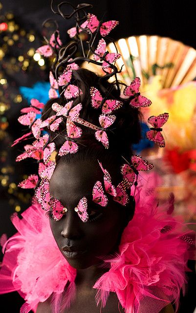 Diy Karneval, Carnival Fantasy, Butterfly Headpiece, Avant Garde Hair, Head Dress, Fantasy Hair, Butterfly Kisses, Hair Shows, Butterfly Hair