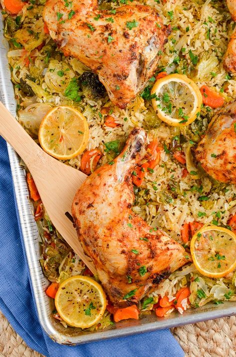 Garlic Chicken Rice, Slimmingworld Recipes, Lemon Chicken Rice, Panini Recipes Chicken, Sw Recipes, Chicken Tray Bake, Chicken Breast Crockpot Recipes, Crockpot Chicken Breast, Easy Chicken And Rice