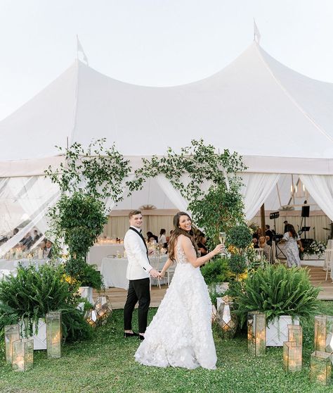 Wedding Tent Layout, Marquee Wedding Inspiration, White Tent Wedding, Tent Wedding Reception, Wedding Design Inspiration, Field Wedding, Orchard Wedding, Tuscan Wedding, Wedding Tent