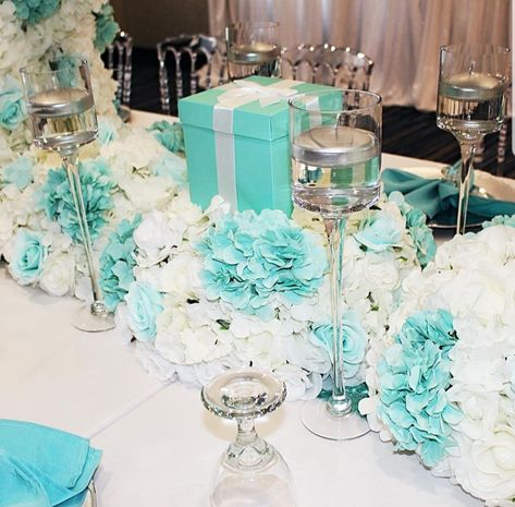 Tiffany Blue Birthday Party, S Charcuterie Board, Tiffany Themed Bridal Shower, Tiffany Birthday, Birthday Plans, Classic Wedding Decorations, Teal Wedding, Birthday Planning, Breakfast At Tiffanys