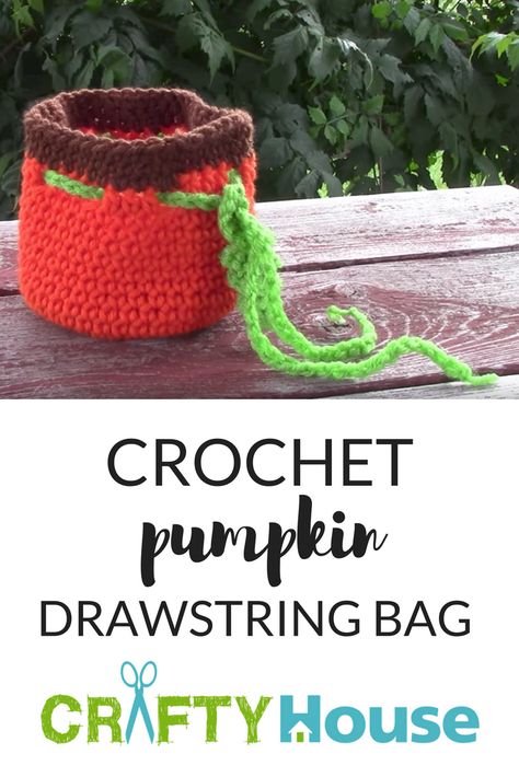 Crochet Pumpkin Drawstring Bag // Best Fall Scrap Buster Project EVER! Crochet Pumpkin Purse Pattern Free, Pumpkin Crochet Bag, Crochet Granny Stitch Pumpkin, Crochet Pumpkin Drawstring Bag, Rustic Pumpkin Crochet Pattern, Crochet Fall Decor, Scrap Busters, Turtle Pattern, Pineapple Crochet