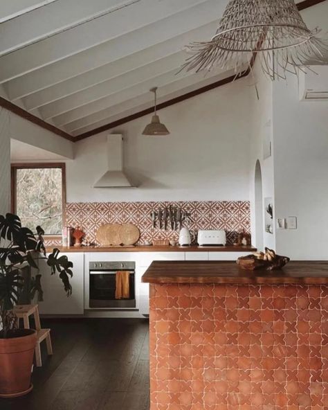 Tiled kitchen splashbacks | Inspo | Jatana Interiors Tiles Terracotta Tile Kitchen, Small Kitchen Decoration, Encaustic Tiles, Terracotta Tile, Kitchen Backsplash Ideas, Tile Kitchen, Backsplash Ideas, Terracotta Tiles, Kitchen Decoration