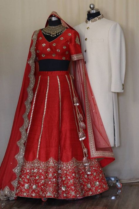 Check out this item in my Etsy shop https://www.etsy.com/in-en/listing/1357692546/red-lehenga-lehengabridesmaid Lehenga Red Bridal, South Asian Wedding Dress, Wedding Dress Red, Red Bridal Lehenga, Lehenga Bridesmaid, Lehenga Bridal, Bridesmaid Lehenga, Raw Silk Lehenga, Lehenga Red