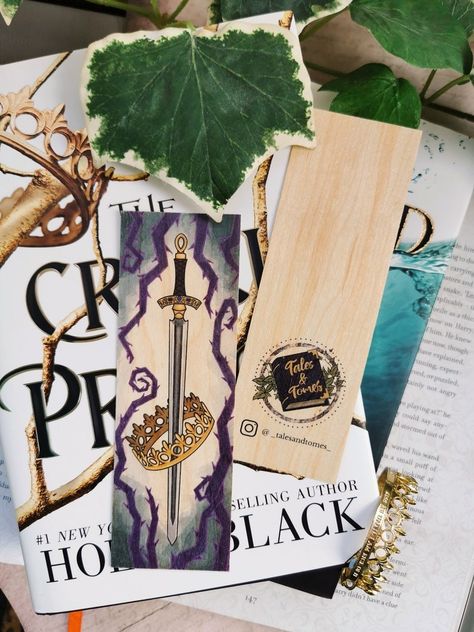 The Folk Of The Air Bookmark, The Cruel Prince Crown, Cruel Prince Crown, The Cruel Prince Bookmark, Cruel Prince Bookmark, Fantasy Bookmarks, Handmade Bookmarks Diy, The Cruel Prince, Prince Crown