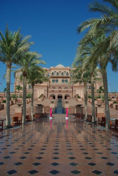 Emirates Palace Abu Dhabi, Arabian Palace, Dubai Safari, Dubai Tourism, Ferrari World, Sheikh Zayed Grand Mosque, Dubai Life, Dubai Hotel, Dubai City