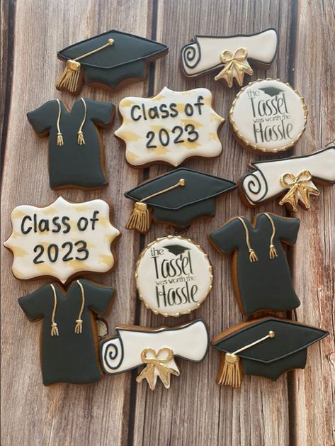 Graduation Party Ideas Centerpieces, Graduation Party Ideas Diy, Graduation Party Ideas For Boys, Graduation Party Ideas Food, Graduation Party Ideas College, Aesthetic Graduation Party, Graduation Party Ideas Aesthetic, Graduation Party Ideas Decorations, Graduation Party University