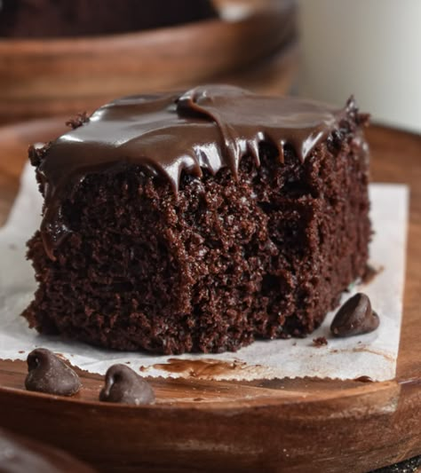 Sourdough Chocolate Brownies, Sourdough Chocolate Cupcakes, Sourdough Discard Chocolate Cake, Sourdough Chocolate Cake Recipe, Sourdough Chocolate Cake, Chocolate Cake Moist, Sourdough Cake, Best Ever Chocolate Cake, Best Moist Chocolate Cake