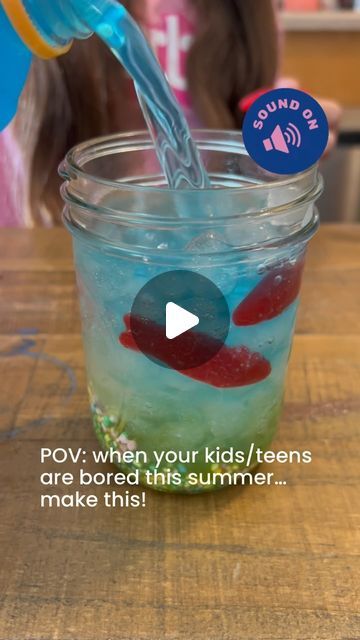 Bragzfam on Instagram: "Bored in the summer at home? ☀️Make this easy peasy recipe without help! Make a fun drink that everyone will enjoy. Who knows? It could be a whole new twist on a lemonade stand! Leave a 🐠 for good summer vibes. 🎣 
.
.
#summeractivities #kidsummerfun #summerecipes #summerfun #activitiesathome #kidfunathome #asmr #kidrecipes #kidfoodideas #teensandtweens #summerdrink" Ideas For Lemonade Stand, Fun Drinks For Kids, Summer Drinks For Kids, Sister Sleepover, Summer Kids Snacks, Kids Lemonade Stand, Lemonade Stand Ideas, Teen Camp, Kids Lemonade Stands