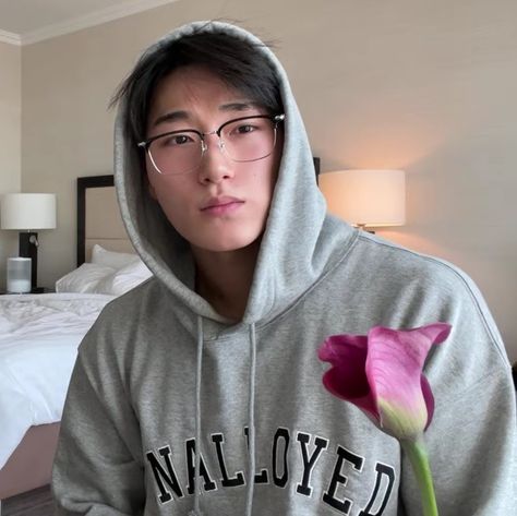 #san #live #choisan #youtube #ateez #choisan #kpop Ateez San Bare Face, San No Makeup Ateez, Choi San Without Makeup, Choi San No Makeup, San Ateez Without Makeup, San Without Makeup, Ateez No Makeup, Ateez Bare Face, Sans Cute