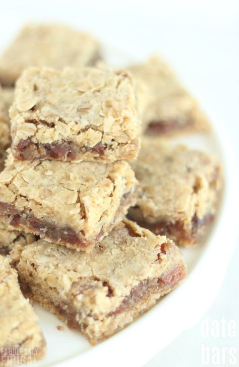 Awrey Bakery Recipes, Soft Chewy Granola Bars Recipe, Easy Recipes With Dates, Dried Date Pieces Recipes, Date Cookies Recipes Christmas, Easy Date Bars Recipe, Recipes For Dates, Medjool Date Recipes Desserts, Oatmeal Bars With Jam