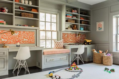 Playroom Desk, Office Room Ideas, Kids Room Grey, Office Playroom, Home Office Inspiration, Kitchen Redesign, Contemporary Desk, Kids Study, New England Homes