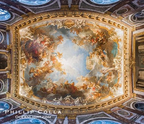 Ceiling art detail. Chateau de Versailles, Paris, France Elagent Aesthetic, Versailles Ceiling, Ceiling Paintings, History Photography, Classic Style Interior, Ceiling Painting, Chateau Versailles, Ceiling Murals, Wallpaper Ceiling