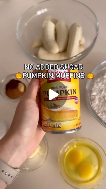 Hannah Hargrove | Baby + Toddler Nutrition on Instagram: "Who doesn’t love a good pumpkin muffin?! As soon as September hits I’m ready for all the pumpkin recipes!   These no added sugar pumpkin muffins are sweetened with only bananas but I promise you won’t miss the sugar!   ✨Be  sure to follow  @tinyeatersnutrition for baby and toddler, recipes and nutrition tips! ✨  Added sugar isn’t recommended for littles under 2 (and yes, maple syrup and honey are still considered added sugar!). These muffins are suitable for littles 6+ months  Be sure to screenshot the recipe for later + send to a pumpkin loving friend!   🎃No added sugar Pumpkin Muffins🎃 1- 15 oz can pumpkin (make sure it’s ONLY pumpkin!- @libbyspumpkin is my favorite!) 4 ripe, mashed bananas (the more spots, the sweeter!) 2 eggs Banana Pumpkin Muffins Healthy, Toddler Banana Recipes, Banana Pumpkin Muffins, Best Pumpkin Muffins, Mini Pumpkin Muffins, Pumpkin Banana Muffins, Canned Pumpkin Recipes, Can Pumpkin, Pumpkin Puree Recipes