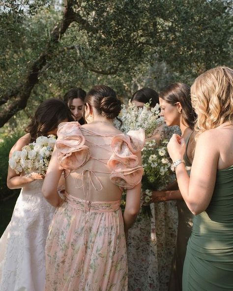 Wildflower Bouquets, Marine Wedding, Wardrobe Styling, 2025 Wedding, Tuscan Wedding, Mismatched Bridesmaid Dresses, Wildflower Bouquet, Garden Party Wedding, Whimsical Wedding