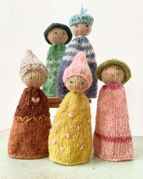 Waldorf Knitted Animals Free Pattern, Crochet Cat Pattern, Knitting Patterns Toys, Crochet Goodies, Knitted Animals, Sewing Toys, Wooden Dolls, Crochet Cat, Knitted Dolls