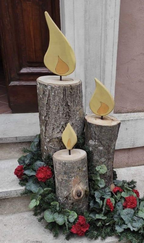 Wood Log Christmas Decor, Rustic Wood Diy Projects, Wood Log Crafts Diy, Diy Christmas Decorations For Outside, Christmas Decorations For Outside, Tre Kunst, Wood Log Crafts, Jul Diy, Outside Christmas Decorations