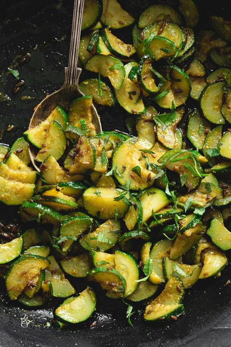 Indian Squash Recipes, Zucchini Indian Recipes, Indian Zucchini Recipes, Zucchini Recipes Indian, Greens Dinner, Curry Zucchini, Courgette Recipe, Allotment Recipes, Healthy Curry