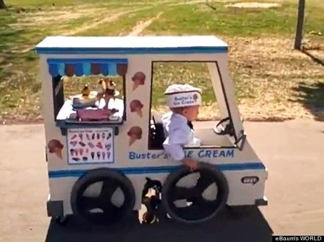 10 Great Stroller/Wagon Halloween Costumes Halloween Costume Videos, Geek Outfit, Snowboard Burton, Wheelchair Costumes, Best Halloween Costumes Ever, Homemade Halloween Costumes, Happy Photos, Creative Costumes, Homemade Halloween