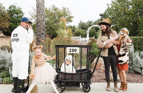 Zookeeper Halloween Costume, Poop Scooper, Future Costume, Burlap Wreath Tutorial, Zoo Keeper, Holloween Costume, Zoo Babies, Halloween Costume Contest, Family Halloween Costumes