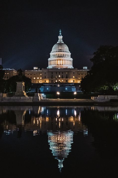 Embark on a captivating journey through the heart of the USA's capital! 🇺🇸 Explore the rich history and vibrant culture of Washington DC with our curated list of must-see attractions and hidden gems. From iconic landmarks like the Lincoln Memorial and Smithsonian Museums to tucked-away treasures like Eastern Market and Meridian Hill Park, there's so much to discover. Plan your visit today and immerse yourself in the historic charm. 🗺️🏛️ #WashingtonDC #TravelInspiration #HistoricLandmarks Capital Hill Washington Dc, Washington Dc City Aesthetic, Smithsonian Museum Washington Dc, Dc Aesthetic, Denver Fashion, Smithsonian Museum, Dc Travel, Hill Park, Lincoln Memorial