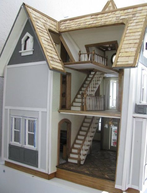 Fairfield Dollhouse, Fairfield House, Felt House, Doll House Ideas, Doll House Plans, Dollhouse Projects, Victorian Dollhouse, Cardboard House, Dolls House Interiors