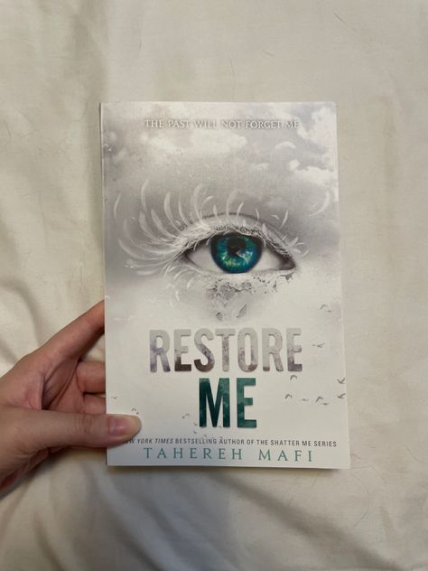 Restore Me Book Cover, Fracture Me Book Cover, Fracture Me Book, Restore Me Book, Fracture Me, Books Moodboard, Restore Me, Book 2023, Shatter Me Series