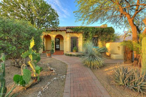 Mud Hut, Adobe House, Desert Dream, Places Of Interest, Tucson Az, Winter House, Estate Homes, House Prices, Tucson