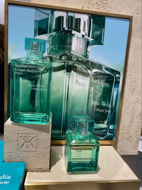 Evoking both water and light, green is the middle color of the rainbow prism and reflects balance in motion. It is embodied in the vibrant freshness of Aqua Media Cologne forte, featuring bergamot from Calabria, verbena, sweet fennel, hedione, and a woody musk accord.

Fragrance Notes:
Top Notes: Verbena Accord, Bergamot from Italy
Heart Notes: Sweet Fennel, Hedione
Base Notes: Woody Musks Rainbow Prism, Calabria, Fragrance Notes, Rainbow Colors, Neiman Marcus, Motion, Media, Tops Designs, Fragrance