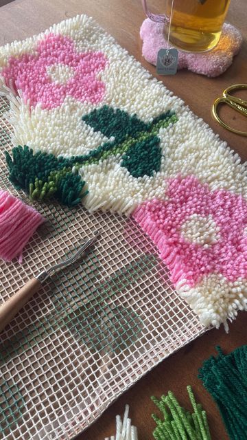 Craft Club 🧶 DIY Craft Kits + Latch Hook on Instagram: "11am tomorrow (12th Jan AEDT) 🌷 your favourite cushion kits are dropping with a brand new design 🌷 #latchhook #latchhooking #rugmaking #cushion" Latch Hook Rug Kits Patterns, Latch Hook Ideas, Latchhook Patterns, Latch Hook Rugs Patterns, Latch Hook Patterns, Diy Rug Ideas, Cushion Diy, Carpet Diy, Rug Diy