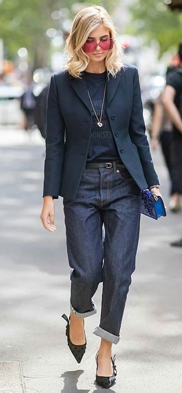 Jeans Trend, Walking Down The Street, Outfit 2023, Blazer Outfit, Outfit Jeans, Looks Chic, Blazer Outfits, 가을 패션, Inspired Outfits