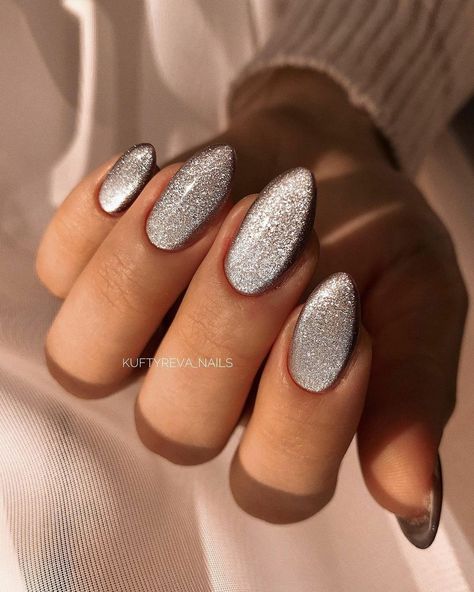 Silver Cateye Nail, Sns Powder, Nail Nail Designs, Acrylic Nails Ideas, Summer Nails Art, Nail Art Inspo, Nails Art Ideas, Velvet Nails, Art Designs Ideas