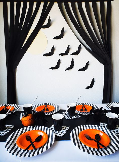 Orange Tablescape, Adult Halloween Party Decorations, Bat Party, Best Halloween Decorations, Halloween Party Backdrop, Black Table Runner, Halloween Craft Kits, Sky Backdrop, Halloween Decorations Ideas