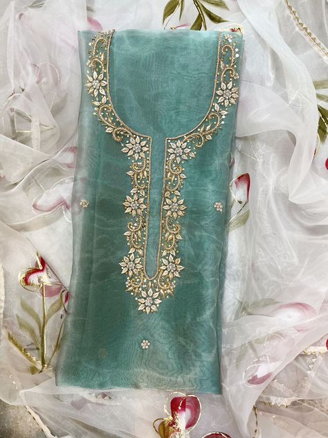 Salwar Handwork Designs, Handwork Designs, Heavy Suits, Yoke Embroidery, Casual Blouse Designs, Designed Clothes, Islamic Fashion Dresses, Churidar Neck Designs, Engagement Mehndi Designs