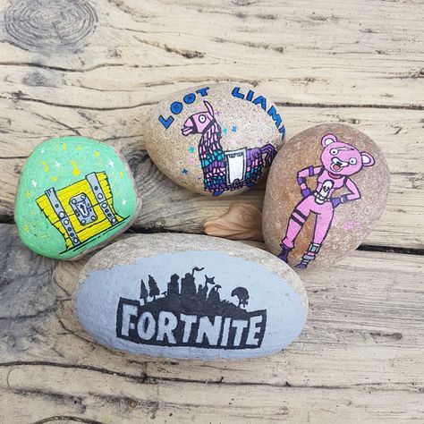 Fortnite Painted Rocks Fortnite Painting, Fortnite Crafts, Rock Pets, Birthday Blast, Rock Pictures, Halloween Rocks, Painted Rocks Kids, Christmas Rock, Painted Rocks Diy