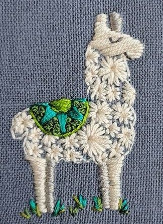 Embroidery On Scarves, Lama Cross Stitch, Llama Embroidery Patterns, Lama Embroidery, Embroidery Llama, Free Embroidery Patterns Printables, Alpaca Cross Stitch, Embroidery Ideas For Beginners, Alpaca Embroidery