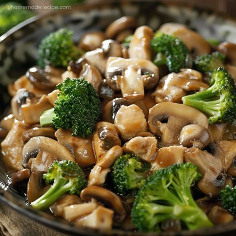 Chicken Moo Goo Gai Pan, Authentic Moo Goo Gai Pan Recipe, Moogoogai Pan, Moo Goo Gai Pan Recipe, Moo Goo Gai Pan, Chinese Stir Fry, Beef Barley Soup, Pan Recipe, China Food