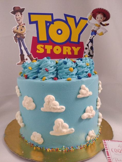 decoración mi primer añito con temática de Toy Story To The Infinity And Beyond, Toy Story Birthday Cake, Toy Story Cupcakes, Toy Story Party Decorations, Toy Story Baby, Cloud Cake, 3 Birthday, Toy Story Cakes, Boy Birthday Party Themes