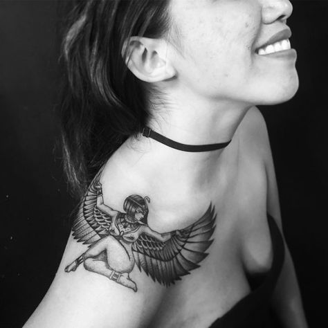 LARZ from MARS on Instagram: “Marla is #stoked. And so am i. #egyptian #tattoo #cleopatra #cleopatratattoo #female #girl #shouldertattoo #blackandgraytattoo…” Queen Cleopatra Tattoo, Cleopatra Tattoo Egyptian, Cleopatra Tattoo Design, Tattoo Cleopatra, Spirituality Tattoos, Egyptian Queen Tattoos, Egyptian Goddess Tattoo, Cleopatra Tattoo, Tattoos Shoulder