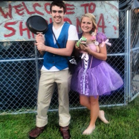 Tangled Costumes #halloween #couplecostume #rapunzel #flynnrider #princess #tangled #costume #pascal #idea #fryingpan Tangled Costumes, Tangled Costume, Princess Tangled, Green Chameleon, Costumes 2023, Cute Couples Costumes, Charlotte Rose, Spooky Szn, Group Costumes