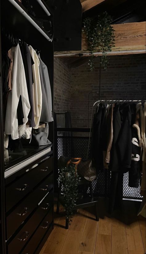 Dark Moody Walk In Closet, Full Closet Aesthetic, Random Ig Story, Dark Closet, Dining Room Decor Traditional, Black Brick Wall, Black Hangers, Luxury Closets Design, Room Planning