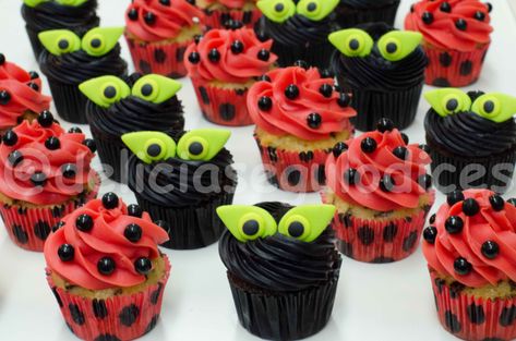 cat eyes cupcake black green, ladybug cupcakes Ladybug Birthday Cupcakes, Ladybug Birthday Theme, Miraculous Ladybug Party, Ladybug Cakes, Ladybug Cupcakes, Ladybug Cake, Ladybug Girl, Ladybug Birthday Party, Ladybug Theme